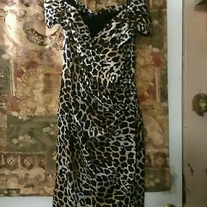 Leopard dress breast shoulder down gold buttons on